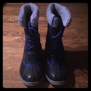 Youth Sorels! GUC waterproof boots